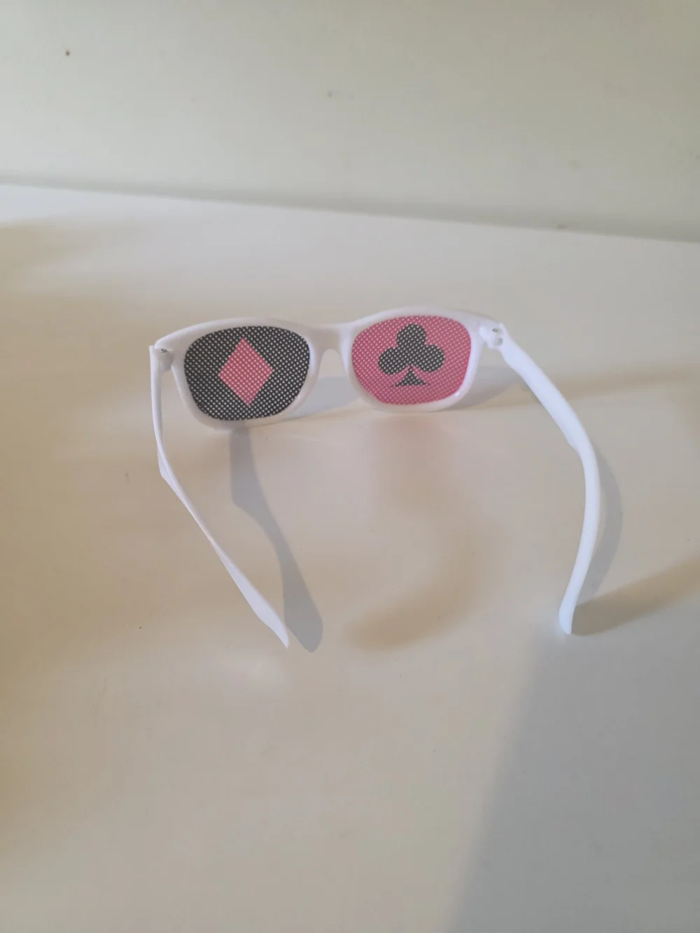 Kids White Novelty Card Suit Sunglasses - Red & Black